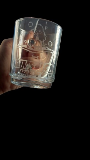 Glas ge-etst met afbeelding of logo
